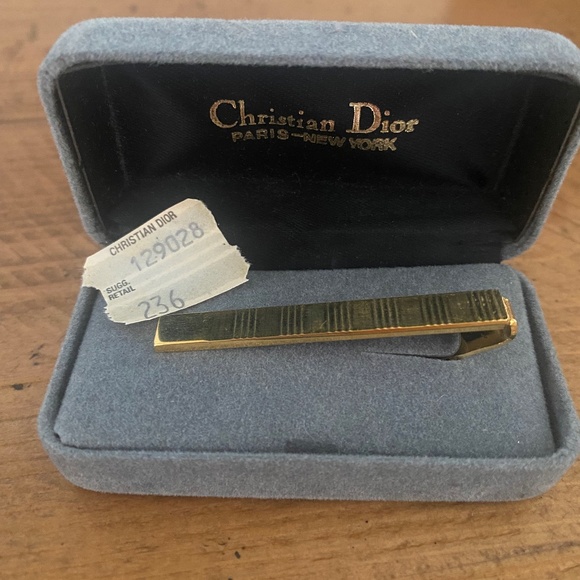 Christian Dior  intake Tie Clip - Picture 1 of 5